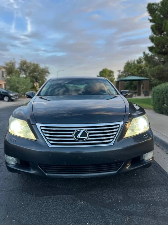 2011 Lexus LS 4th Gen - Image 17 of 24