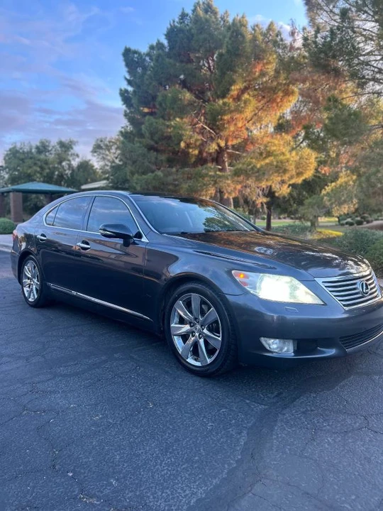 2011 Lexus LS 4th Gen - Image 2 of 24