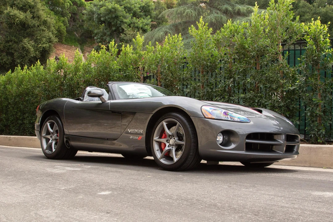2010 Dodge Viper 4th Gen - Image 2 of 31