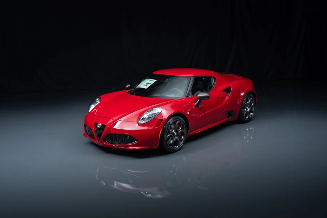 2015 Alfa Romeo 4C Coupe - Image 2 of 31