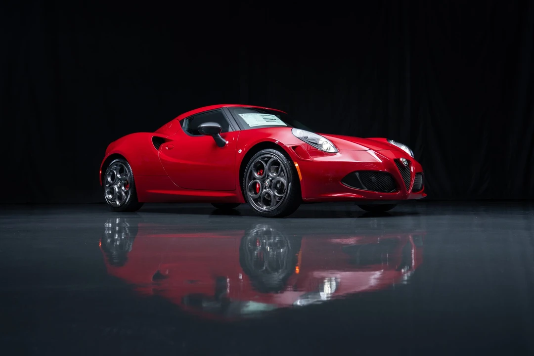 2015 Alfa Romeo 4C Coupe - Image 15 of 31