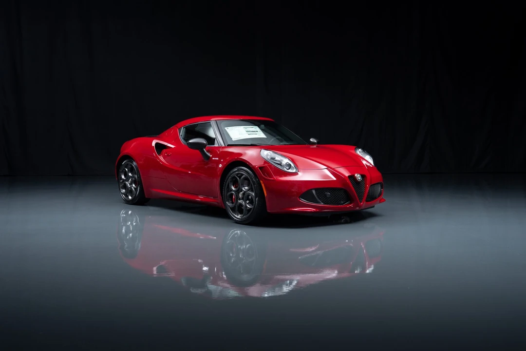 2015 Alfa Romeo 4C Coupe - Image 18 of 31