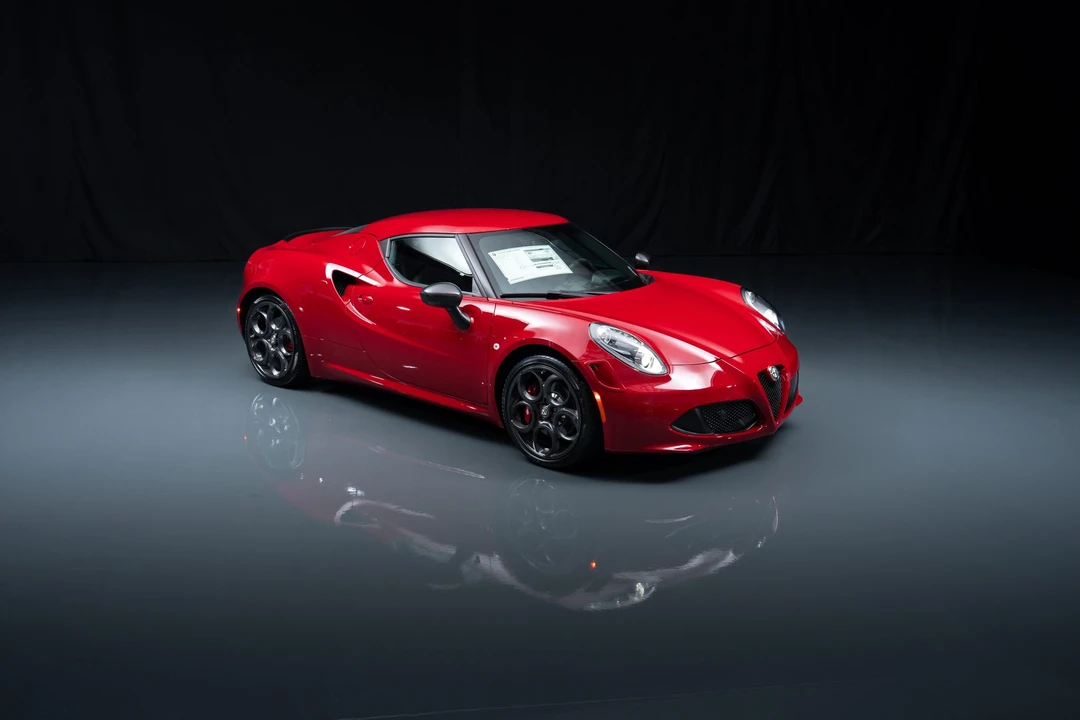 2015 Alfa Romeo 4C Coupe - Image 19 of 31