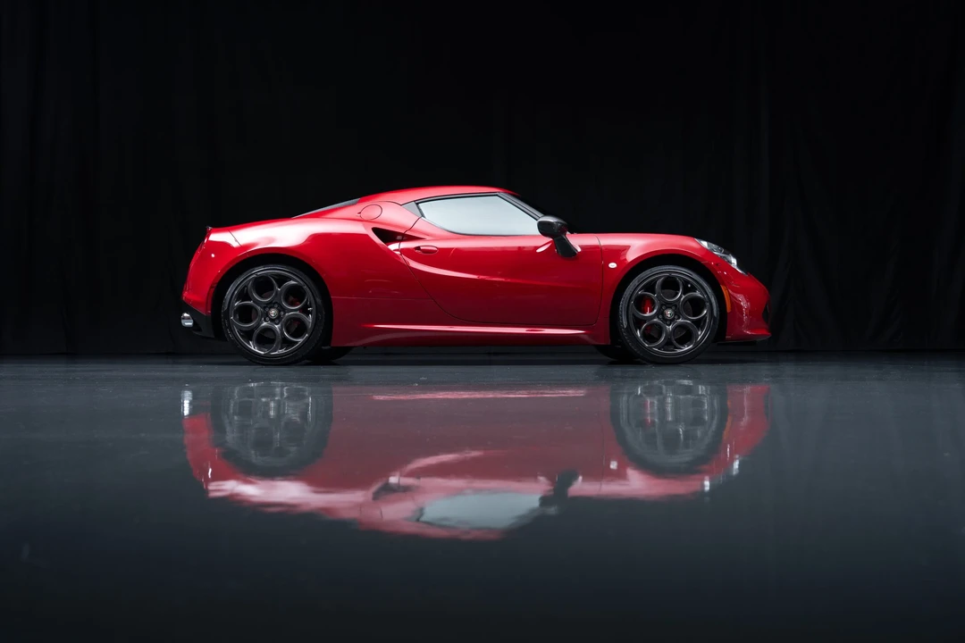 2015 Alfa Romeo 4C Coupe - Image 14 of 31