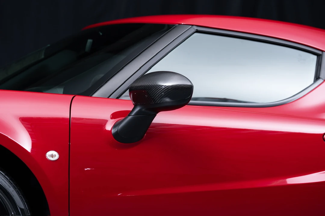 2015 Alfa Romeo 4C Coupe - Image 29 of 31