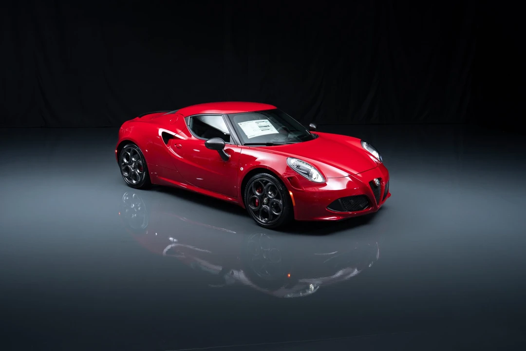 2015 Alfa Romeo 4C Coupe - Image 17 of 31