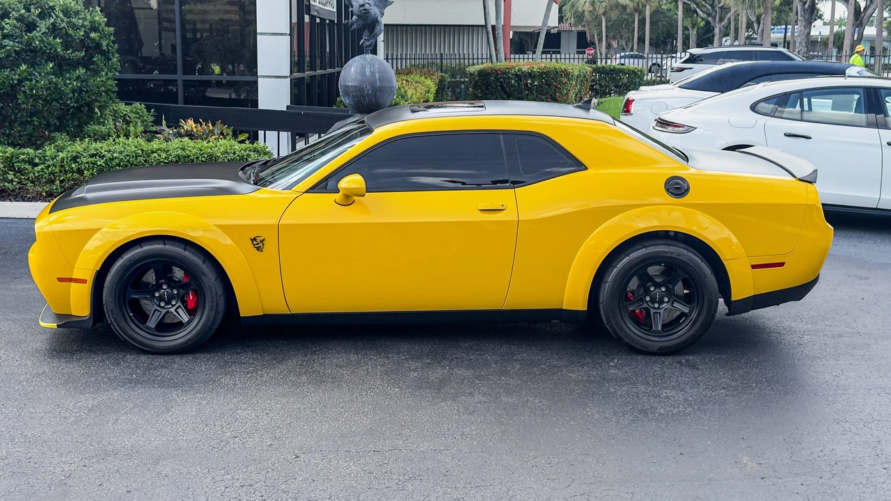 2018 Dodge Challenger SRT Demon & Super Stock 3rd Gen - Image 7 of 31