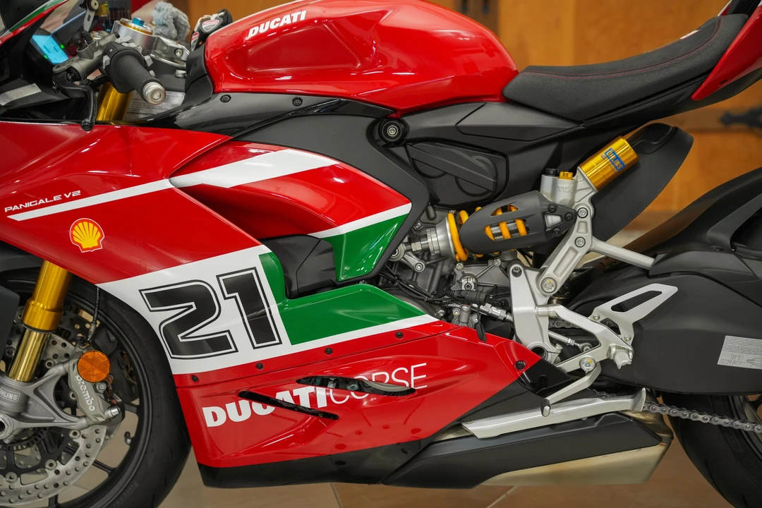 2022 Ducati V2 - Image 15 of 31