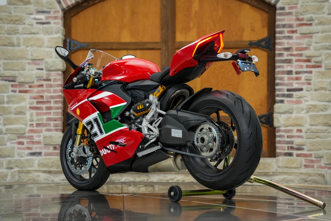 2022 Ducati V2 - Image 5 of 31