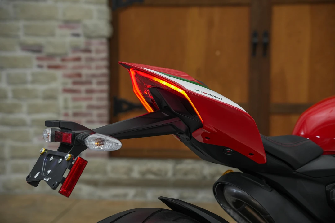 2022 Ducati V2 - Image 18 of 31