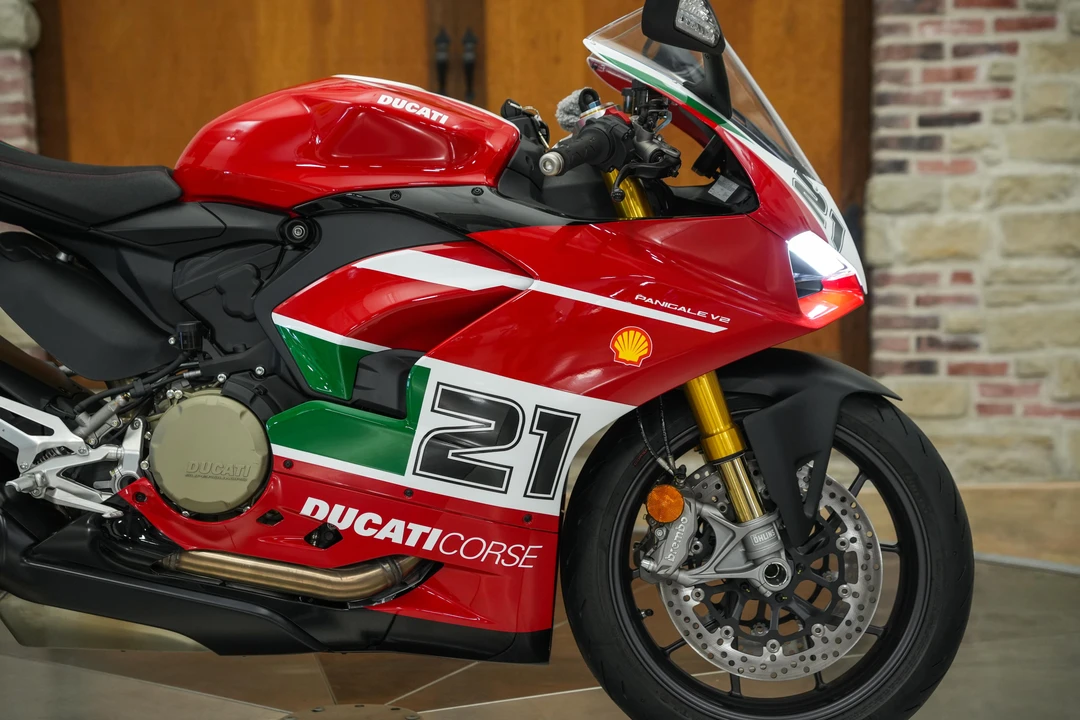 2022 Ducati V2 - Image 22 of 31