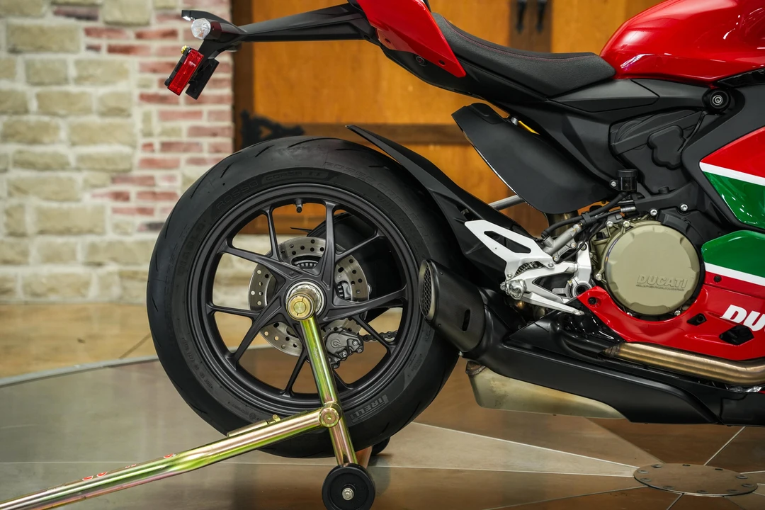 2022 Ducati V2 - Image 19 of 31