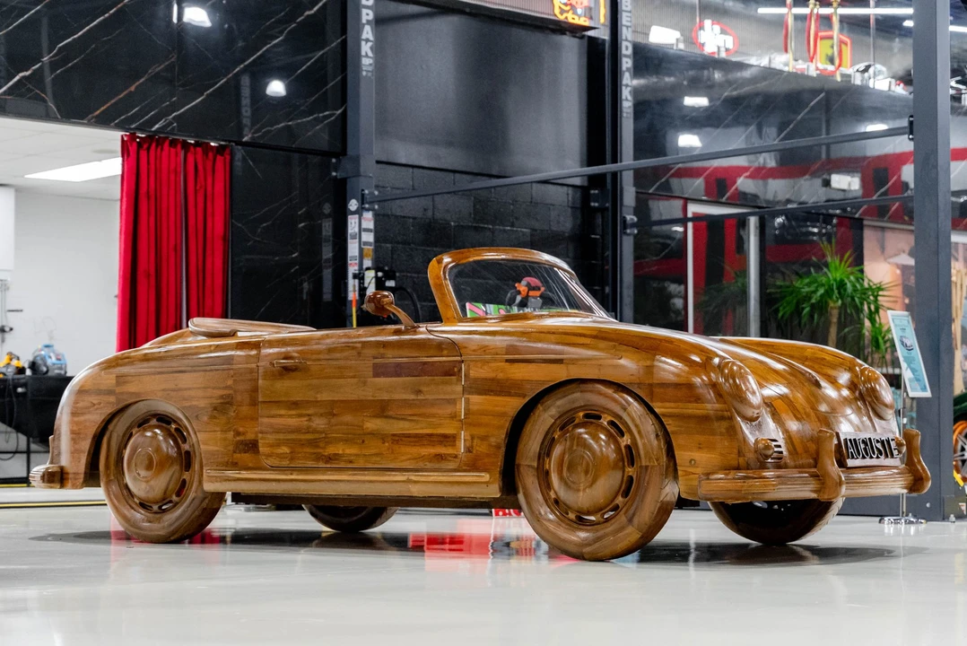 Porsche Speedster - Image 7 of 31