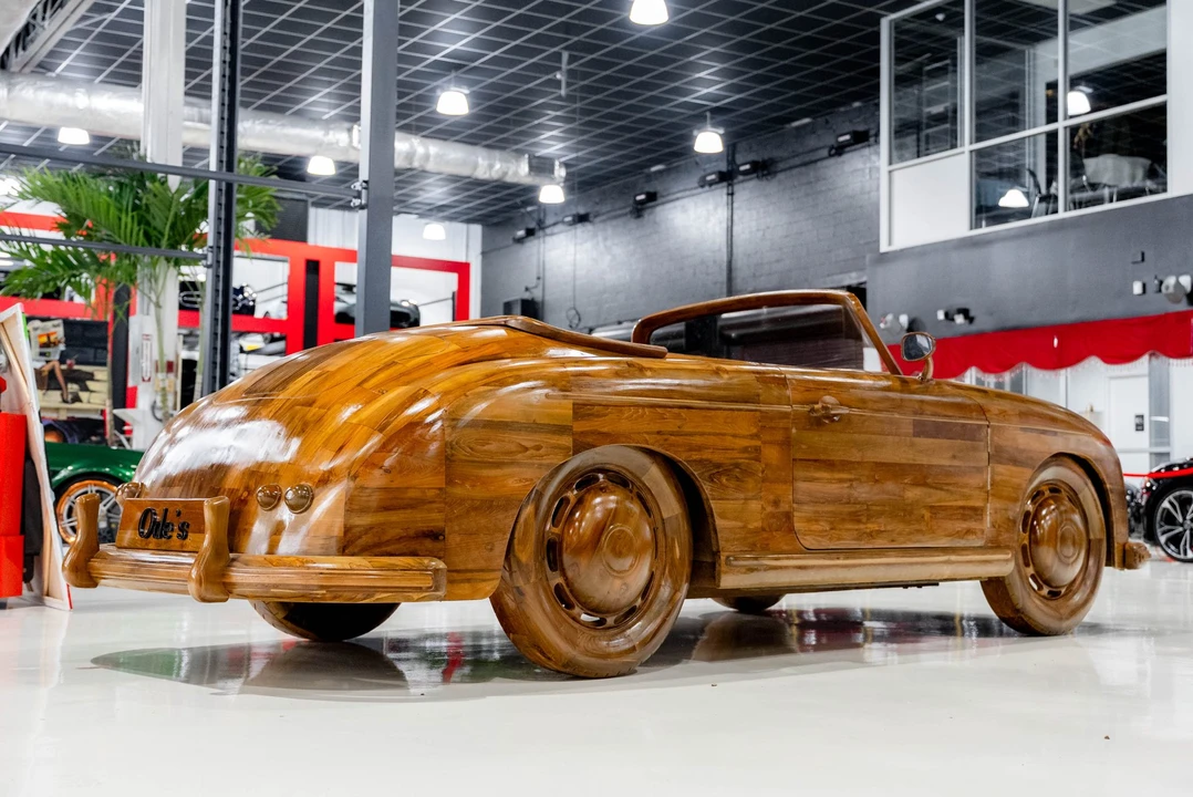 Porsche Speedster - Image 9 of 31
