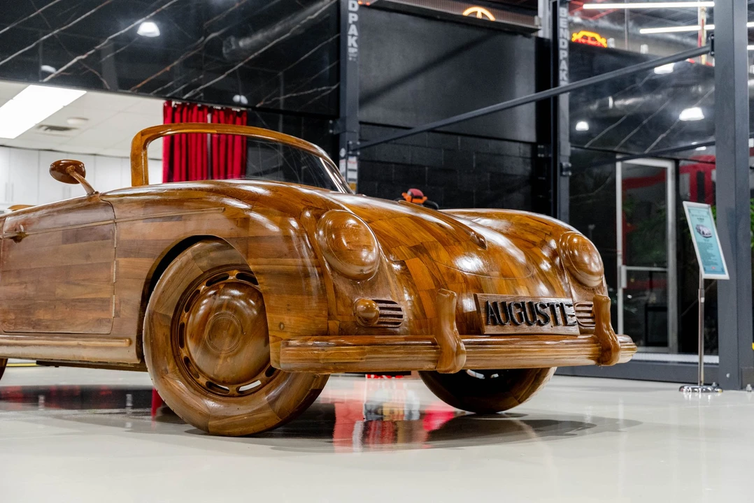 Porsche Speedster - Image 15 of 31