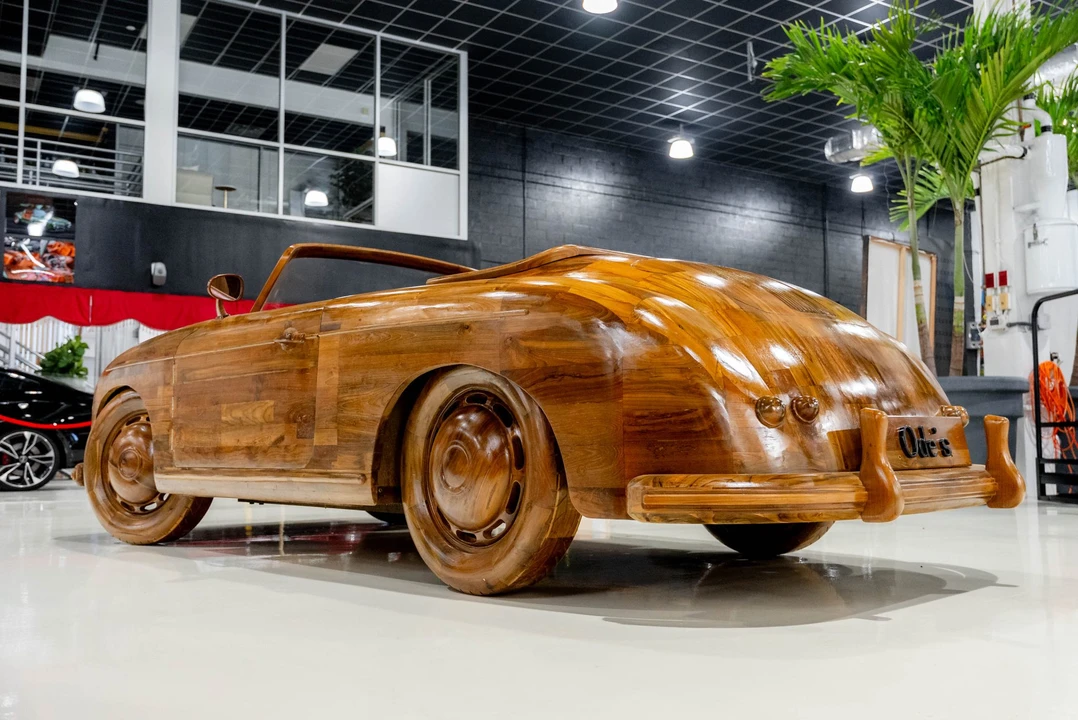 Porsche Speedster - Image 12 of 31