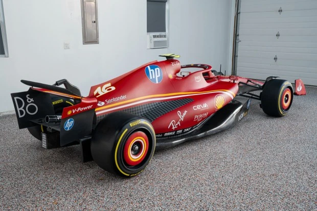 Parts & Memorabilia Scale Models - Image 3 of 6
