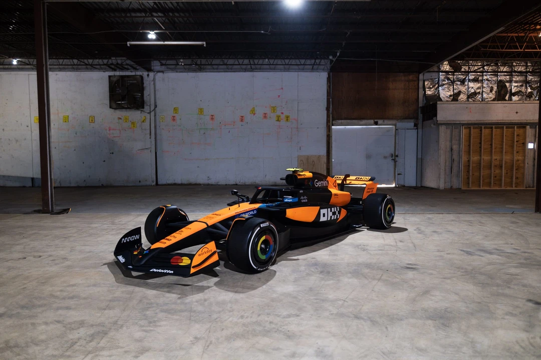 Parts & Memorabilia Scale Models - Image 5 of 31
