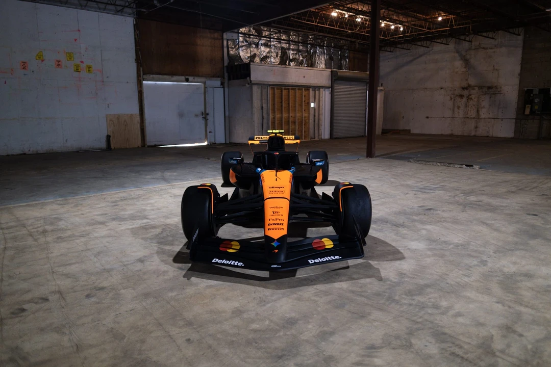 Parts & Memorabilia Scale Models - Image 22 of 31