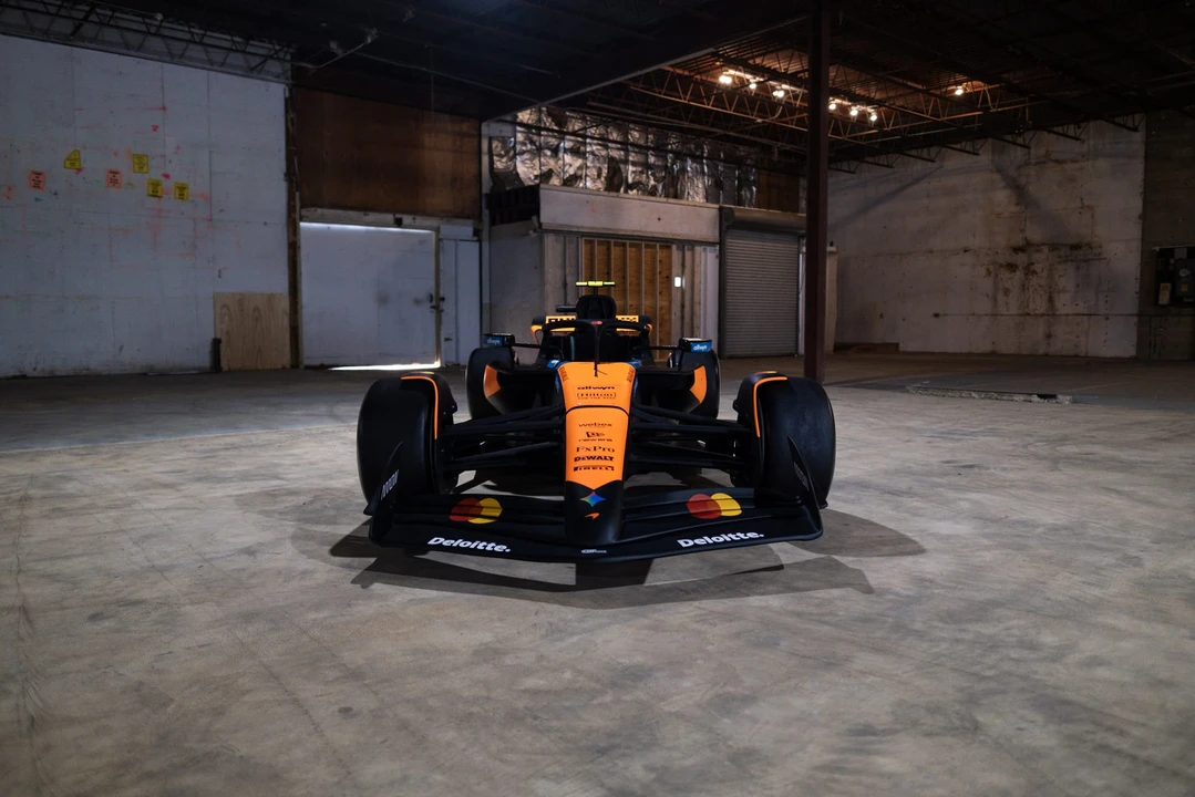 Parts & Memorabilia Scale Models - Image 23 of 31