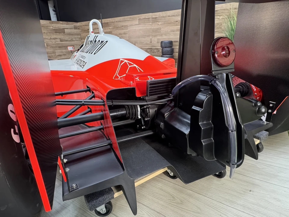 Parts & Memorabilia Scale Models - Image 24 of 31