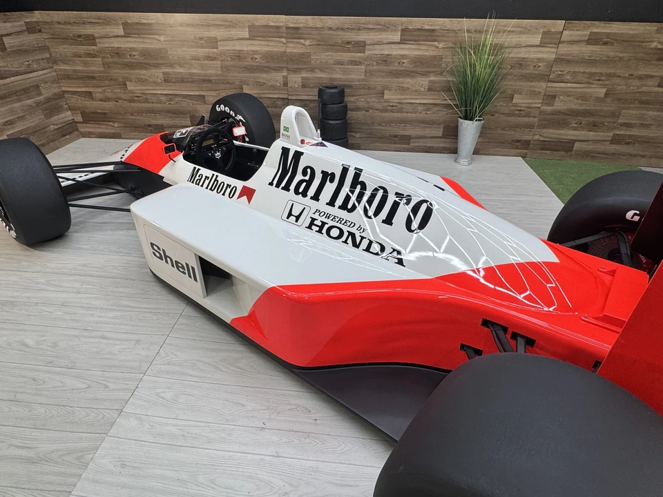 Parts & Memorabilia Scale Models - Image 19 of 31