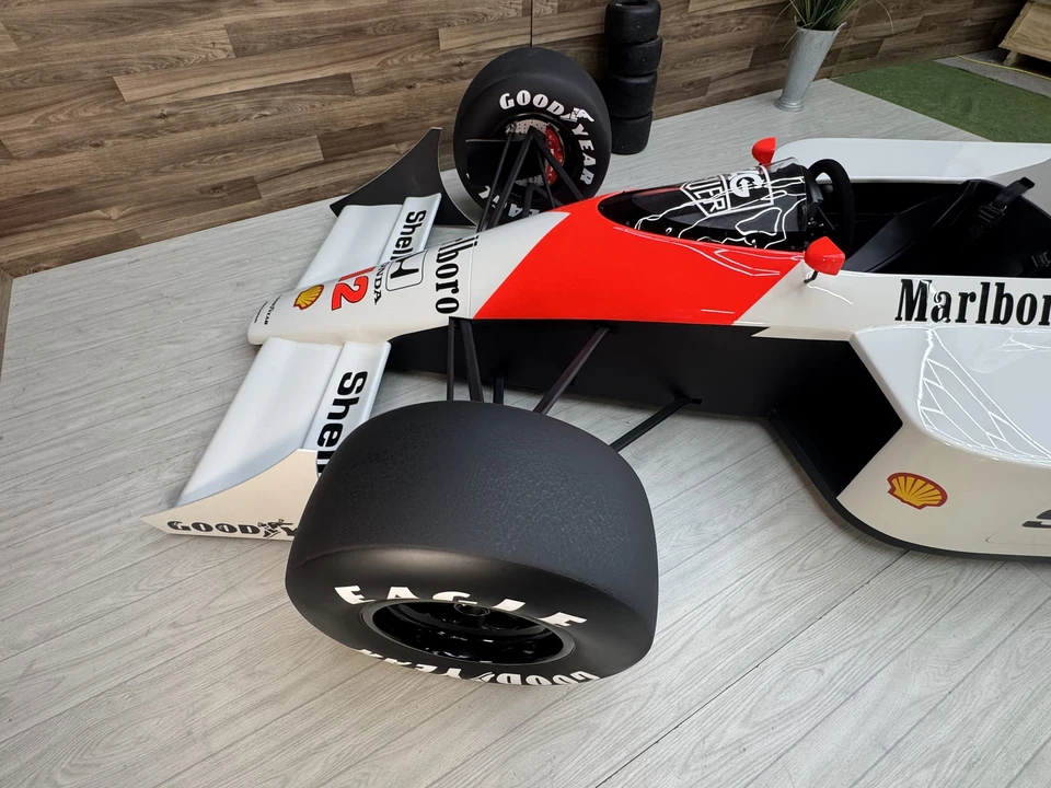 Parts & Memorabilia Scale Models - Image 9 of 31