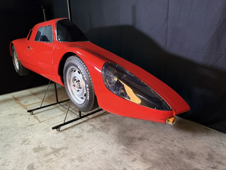 Porsche - Image 10 of 31