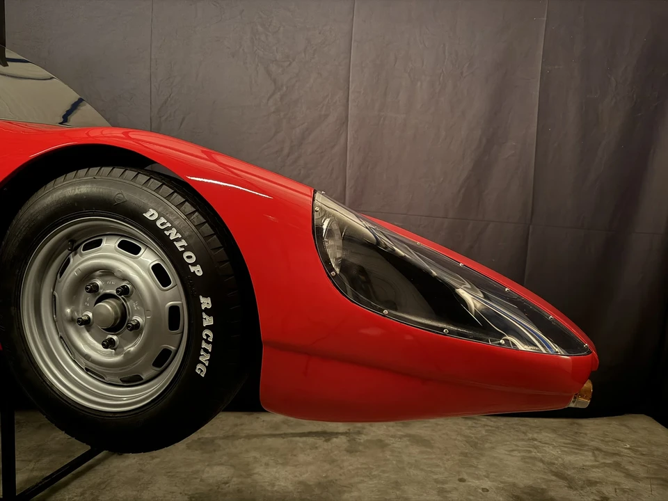 Porsche - Image 16 of 31