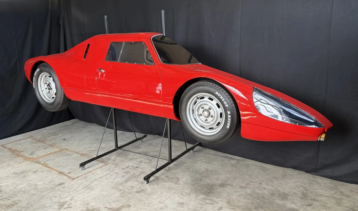 Porsche - Image 4 of 31