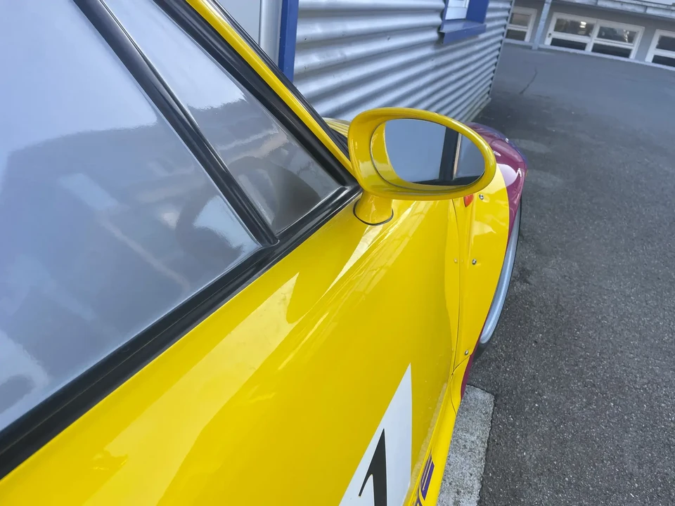 Porsche 993 GT2 - Image 17 of 31