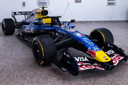 Red Bull Racing RB22 1:1 Scale Display Model
