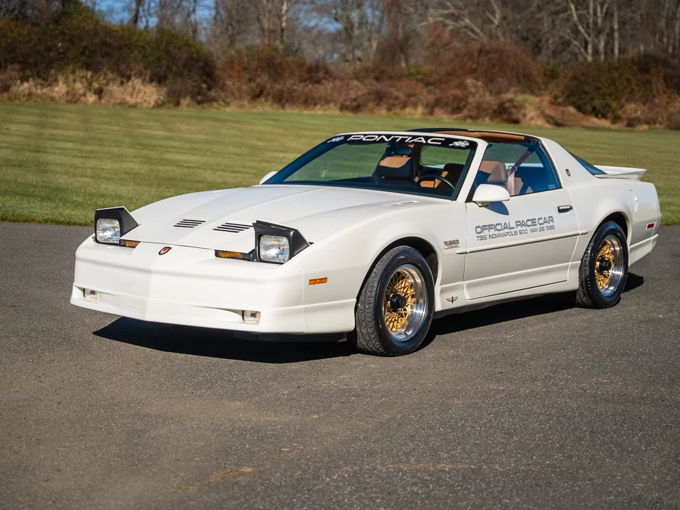 1989 Pontiac Firebird Trans Am 3rd Gen - Image 2 of 31