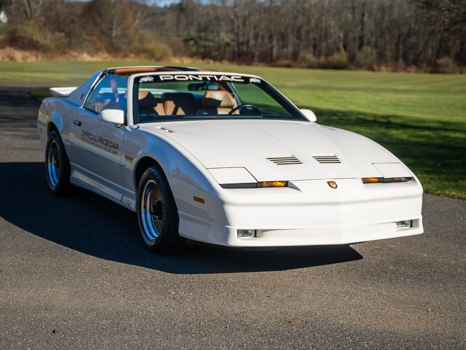 1989 Pontiac Firebird Trans Am 3rd Gen - Image 24 of 31