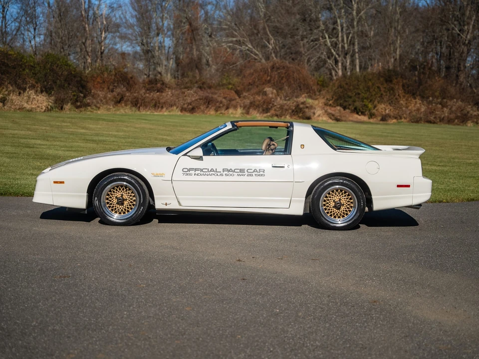 1989 Pontiac Firebird Trans Am 3rd Gen - Image 8 of 31