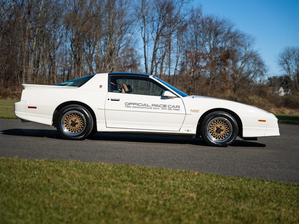 1989 Pontiac Firebird Trans Am 3rd Gen - Image 20 of 31