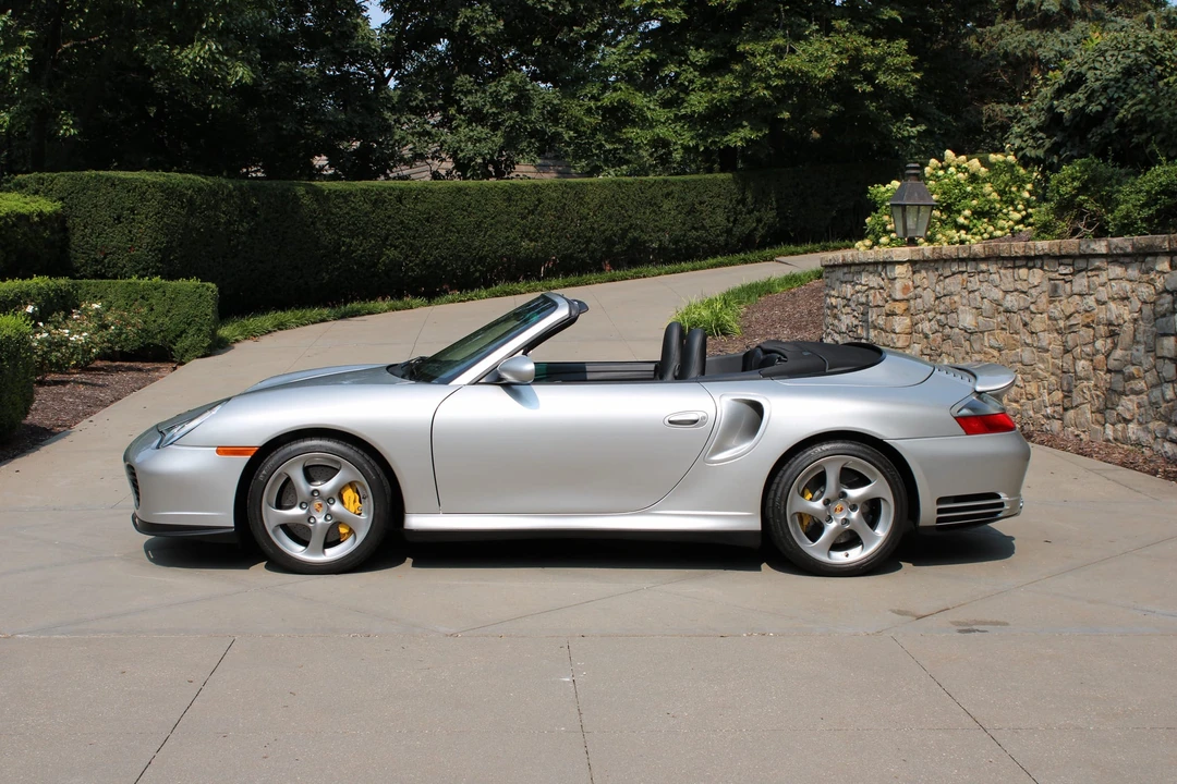2005 Porsche 996 Turbo - Image 12 of 31