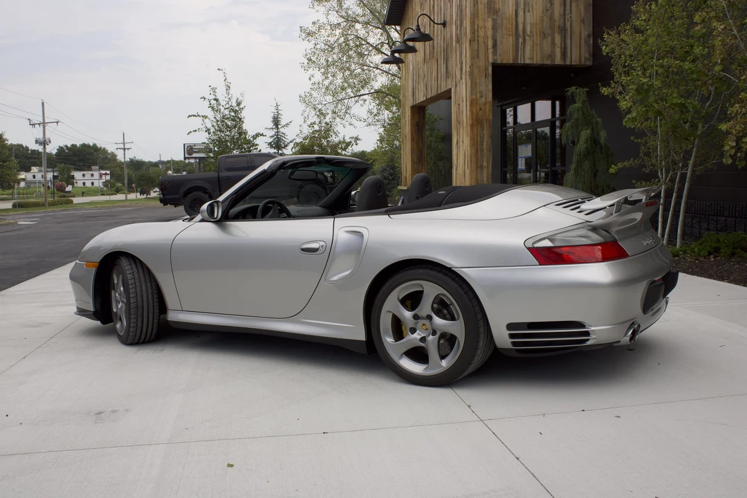 2005 Porsche 996 Turbo - Image 13 of 31