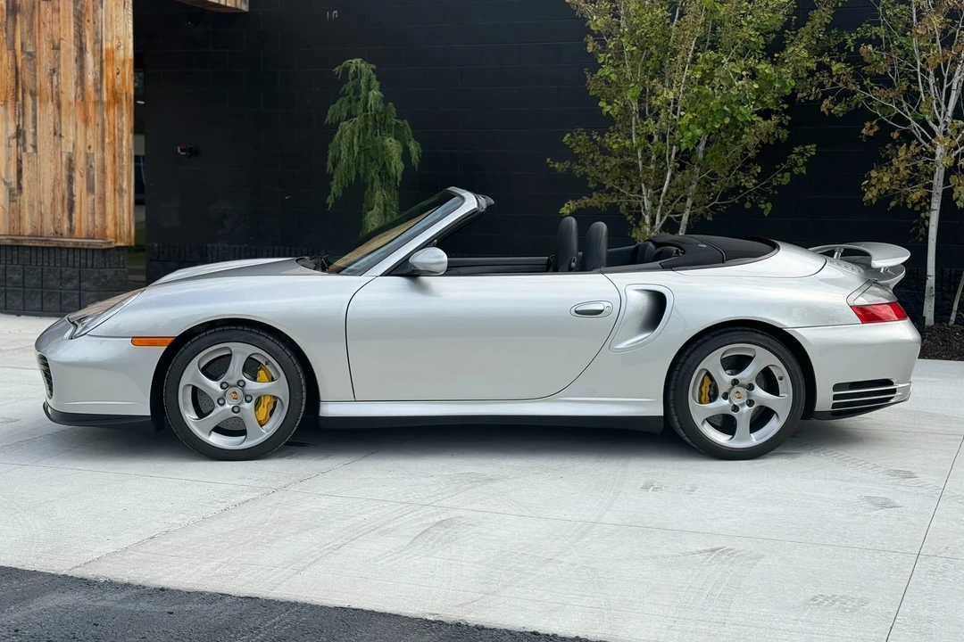 2005 Porsche 996 Turbo - Image 11 of 31