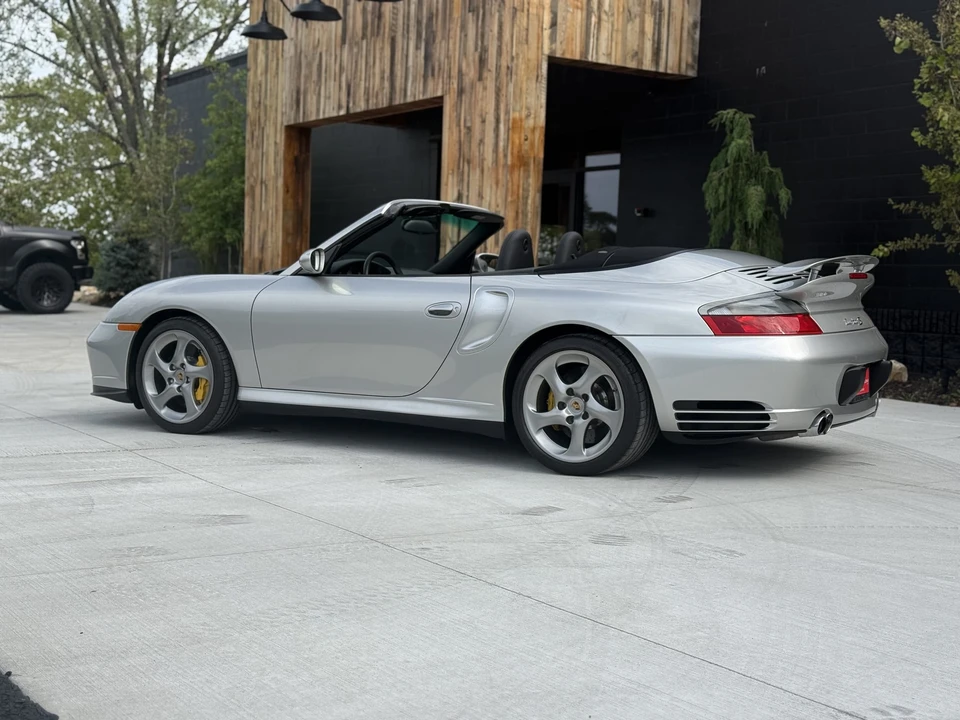2005 Porsche 996 Turbo - Image 14 of 31