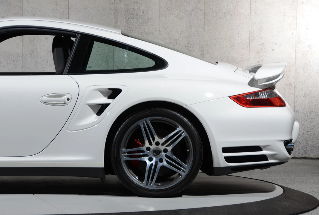 2007 Porsche 997 Turbo - Image 16 of 31