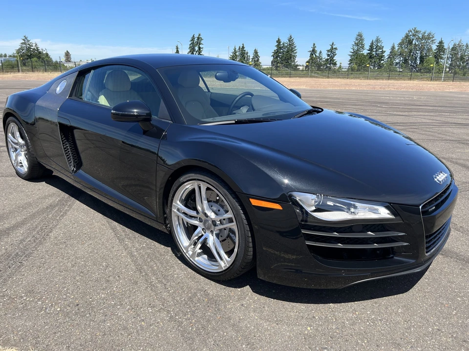 2009 Audi 42 R8 - Image 30 of 31