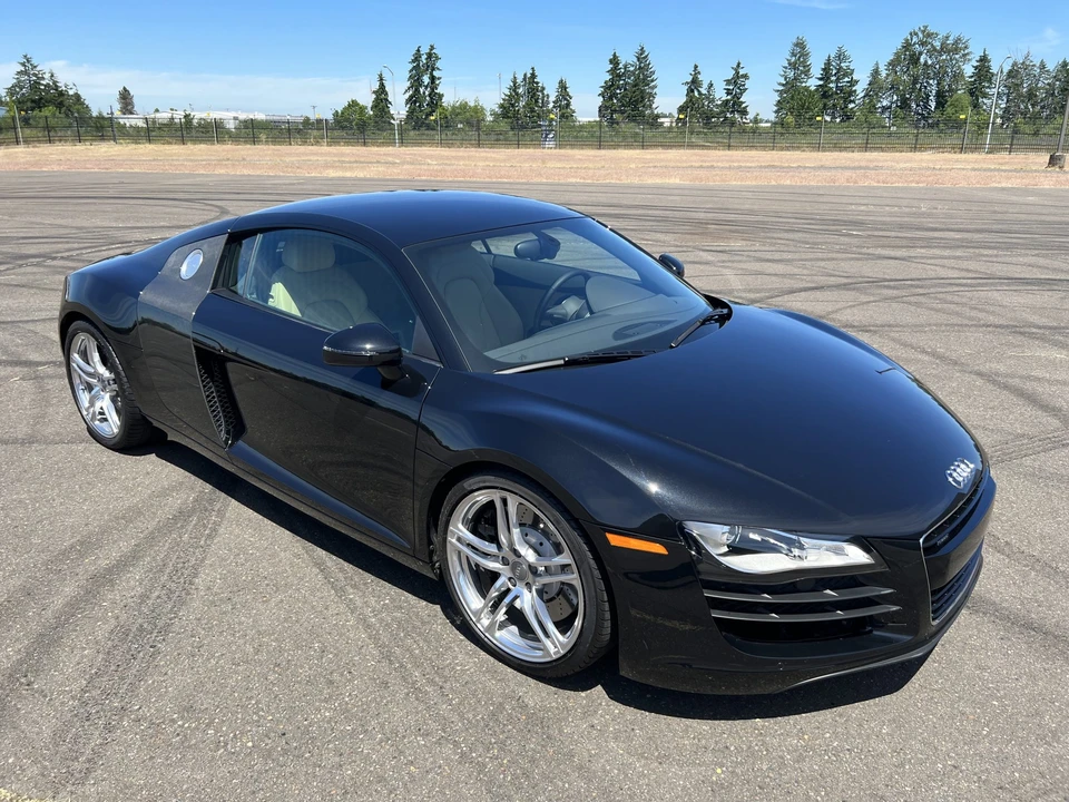 2009 Audi 42 R8 - Image 29 of 31