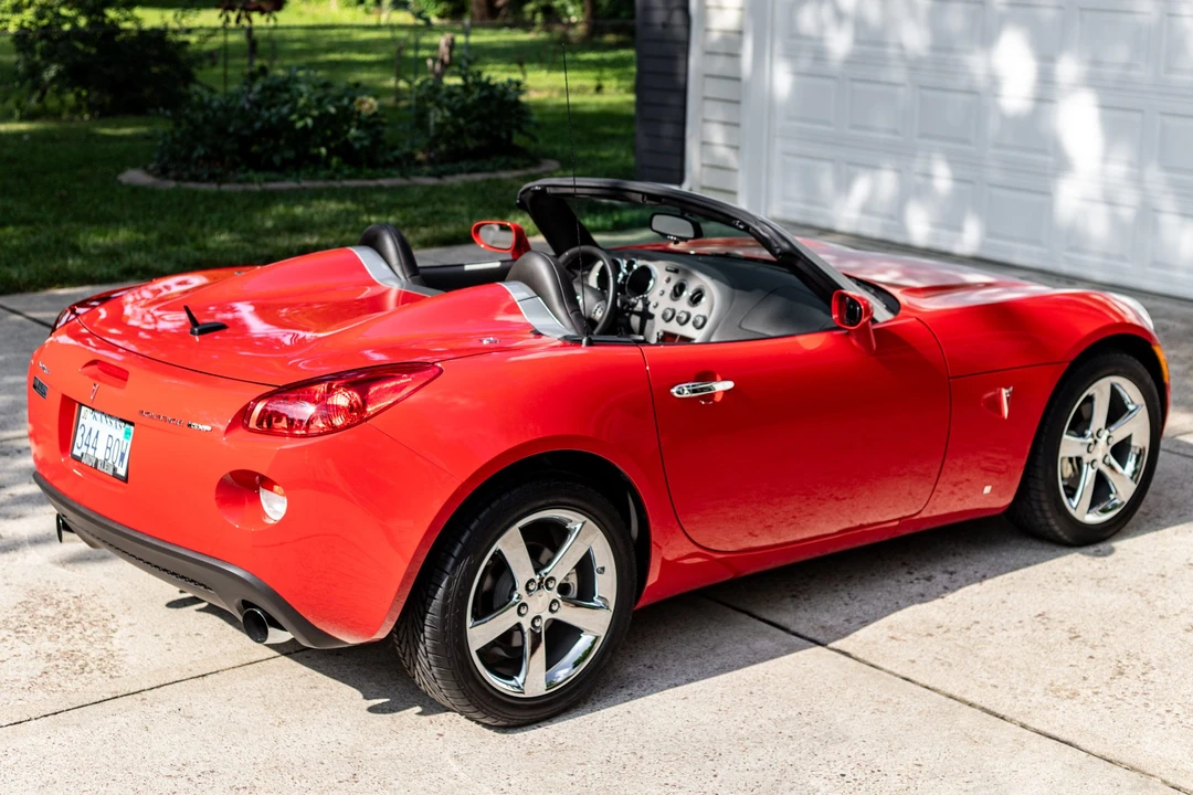 2009 Pontiac Solstice GXP - Image 4 of 31
