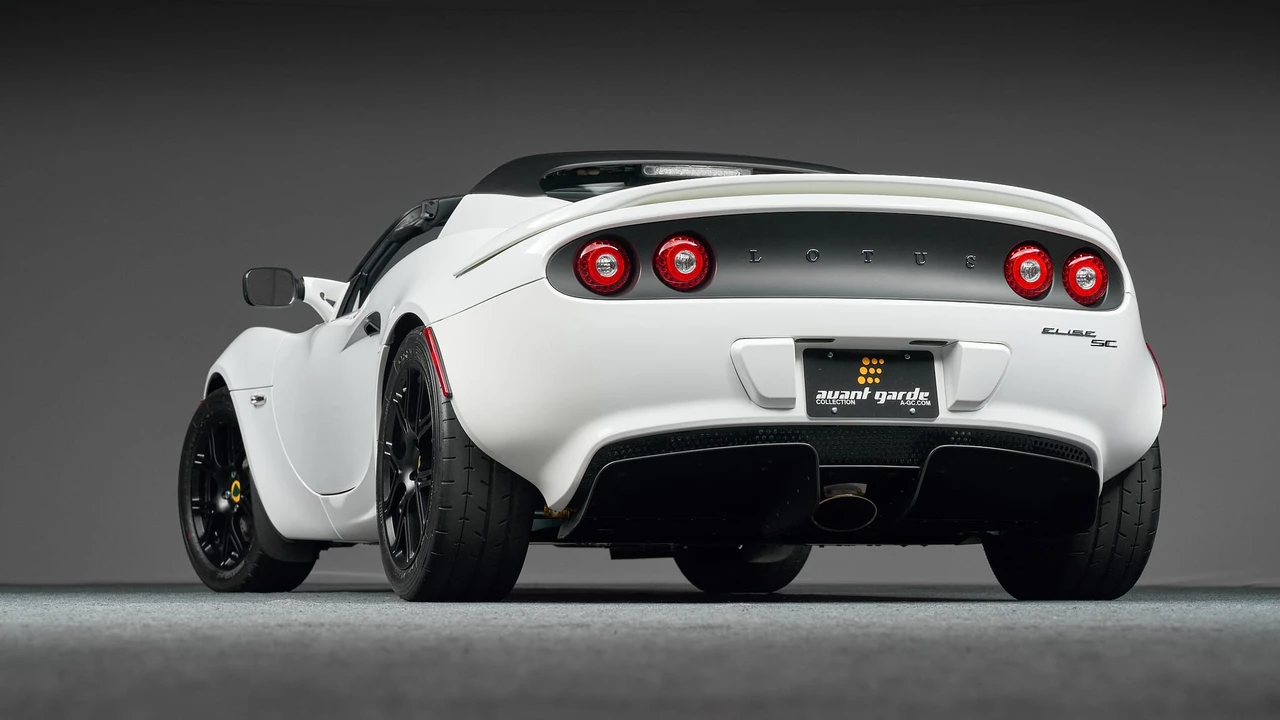 2011 Lotus Elise Series 3 - Image 11 of 31
