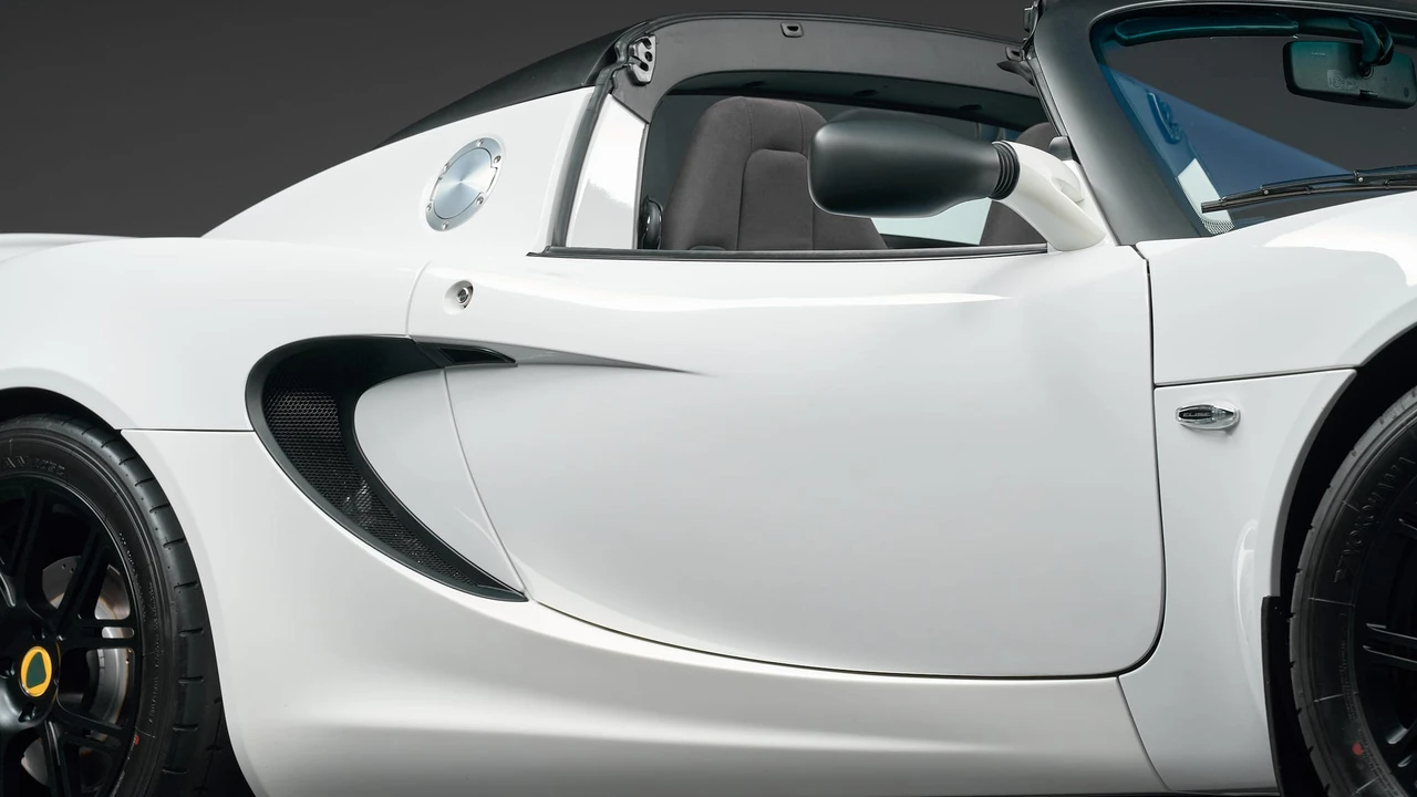2011 Lotus Elise Series 3 - Image 22 of 31