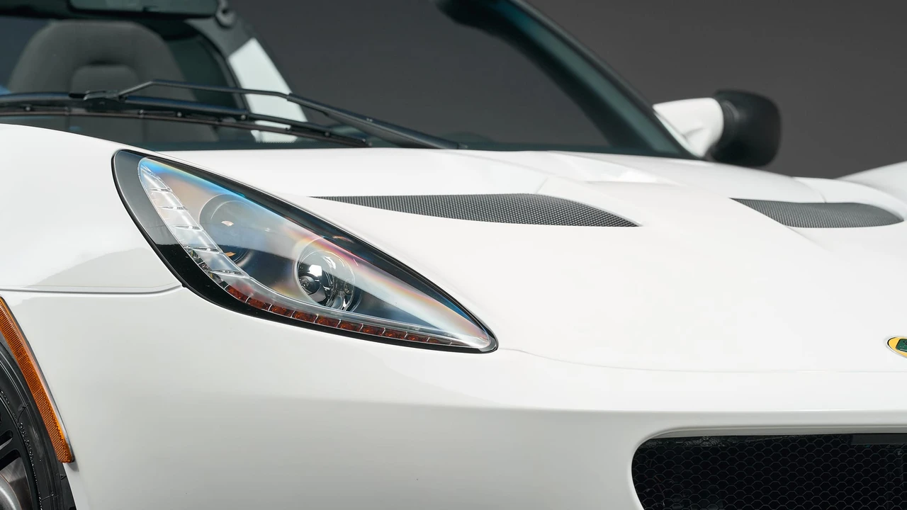 2011 Lotus Elise Series 3 - Image 25 of 31