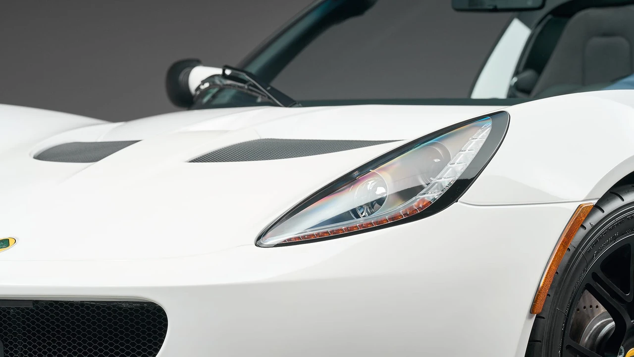 2011 Lotus Elise Series 3 - Image 26 of 31