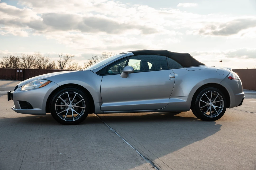 2012 Mitsubishi Eclipse 4th Gen - Image 8 of 31