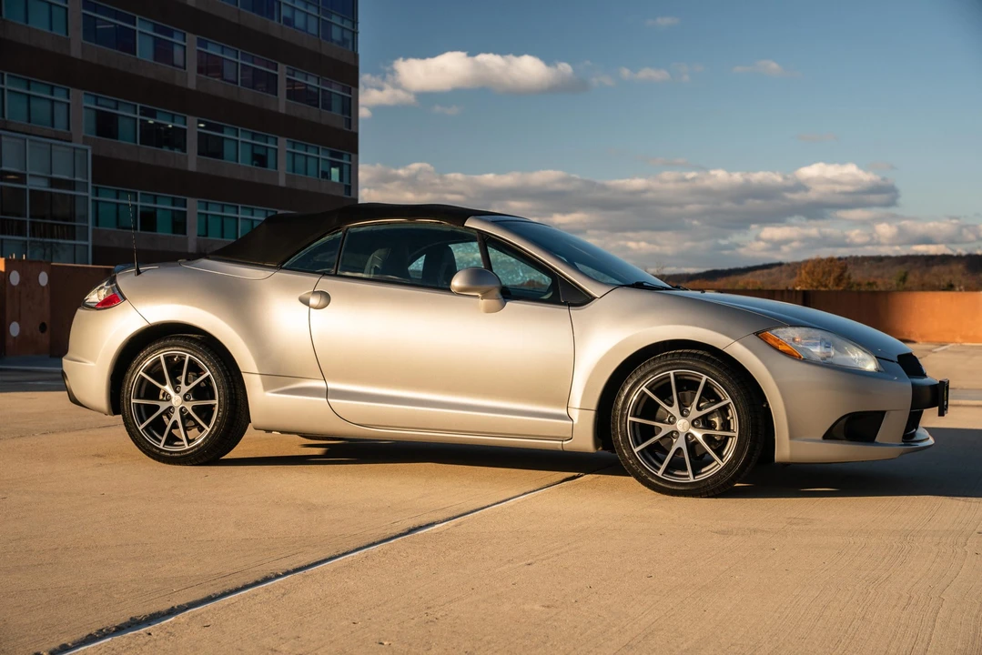 2012 Mitsubishi Eclipse 4th Gen - Image 24 of 31